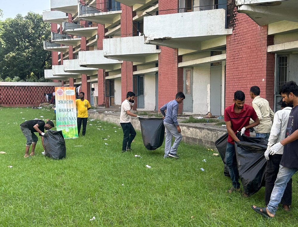 Chandigarh University celebrates Gandhi Jayanti with Swach Bharat Cleanliness Campaigns